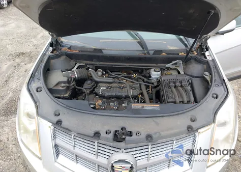 2010 Cadillac Srx Luxury Collection z USA, uszkodzony, nr VIN 3GYFNAEY3AS558199